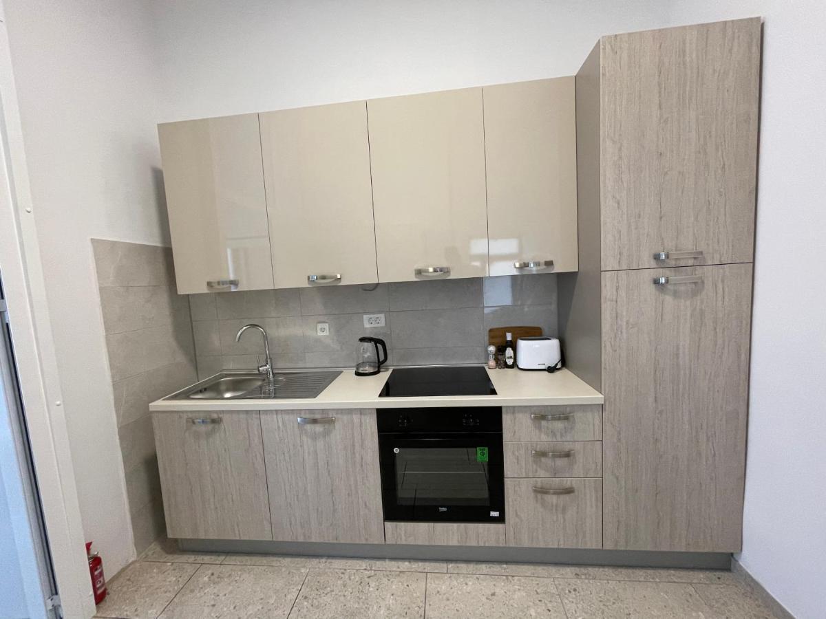 Two Bedroom Apartment N Split Bagian luar foto